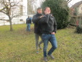 Studierende im Garten